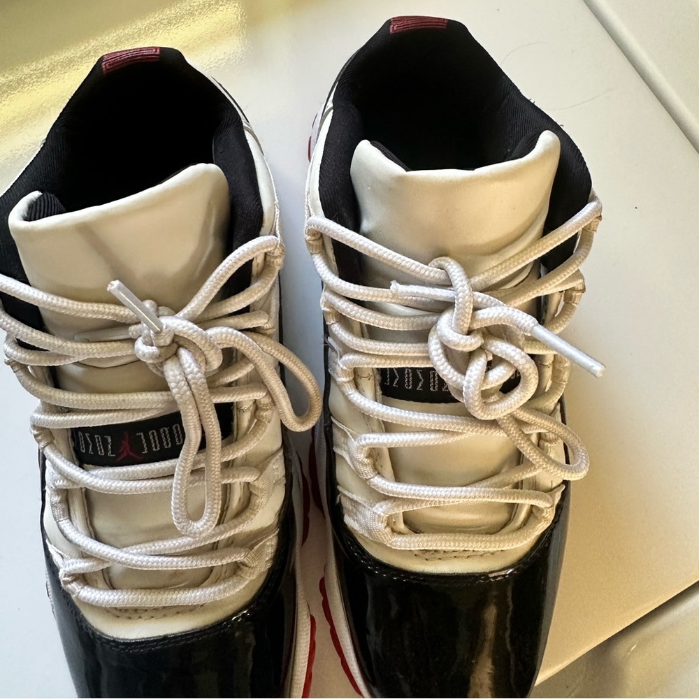 Jordan 11s